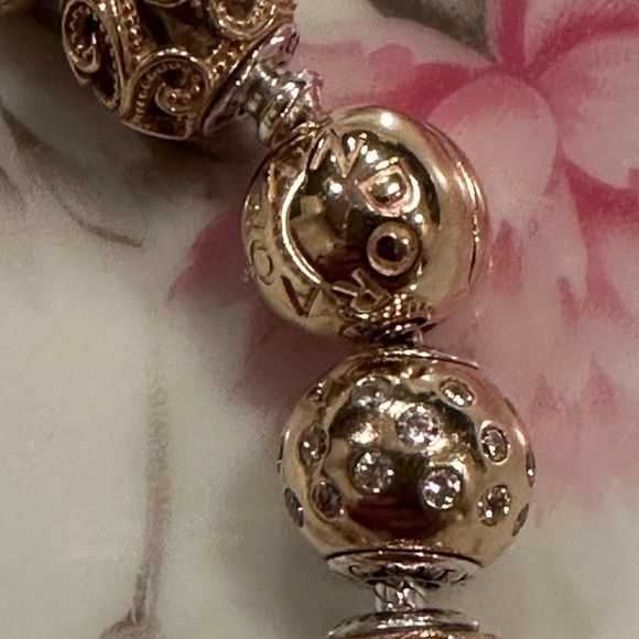 Authentic Retired Pandora Essence Bracelet with 18 14KT Gold Charms 7.1 in - Picture 4 of 8